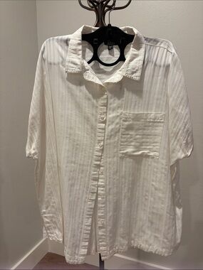 a.n.a White Textured Short-Sleeve Button-Down Shirt